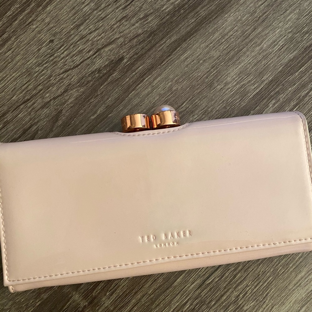 🎀Ted Baker London wallet 🎀